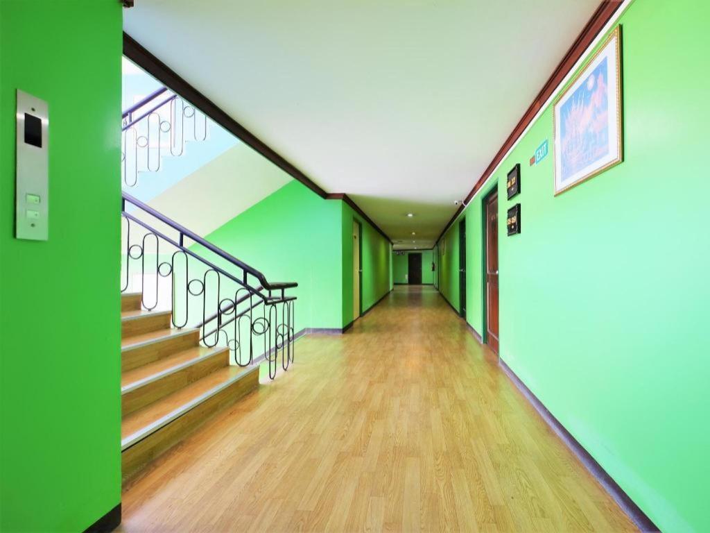 Oyo 565 Trang Hotel מראה חיצוני תמונה