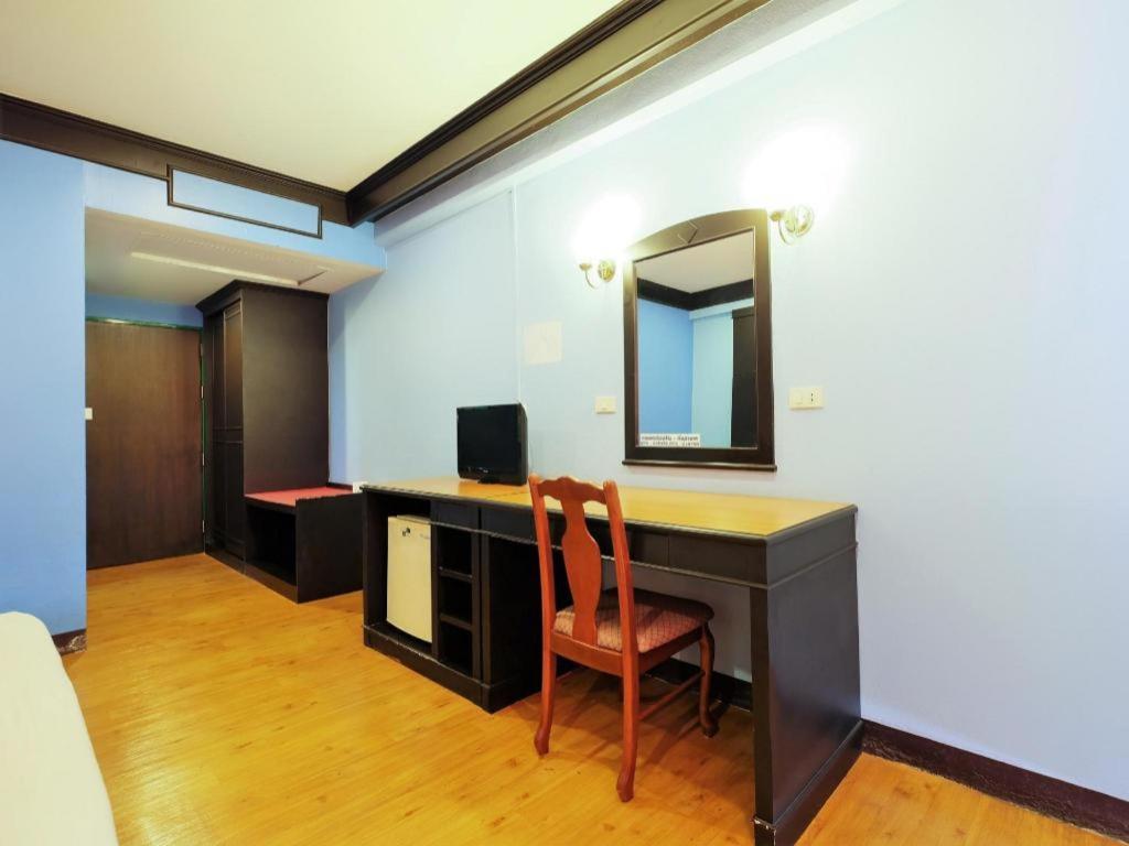 Oyo 565 Trang Hotel מראה חיצוני תמונה