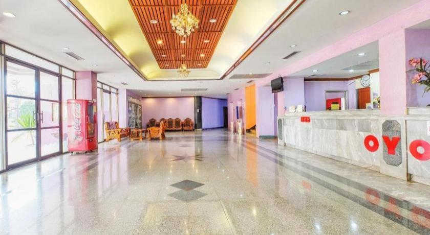 Oyo 565 Trang Hotel מראה חיצוני תמונה