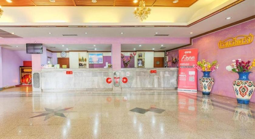 Oyo 565 Trang Hotel מראה חיצוני תמונה